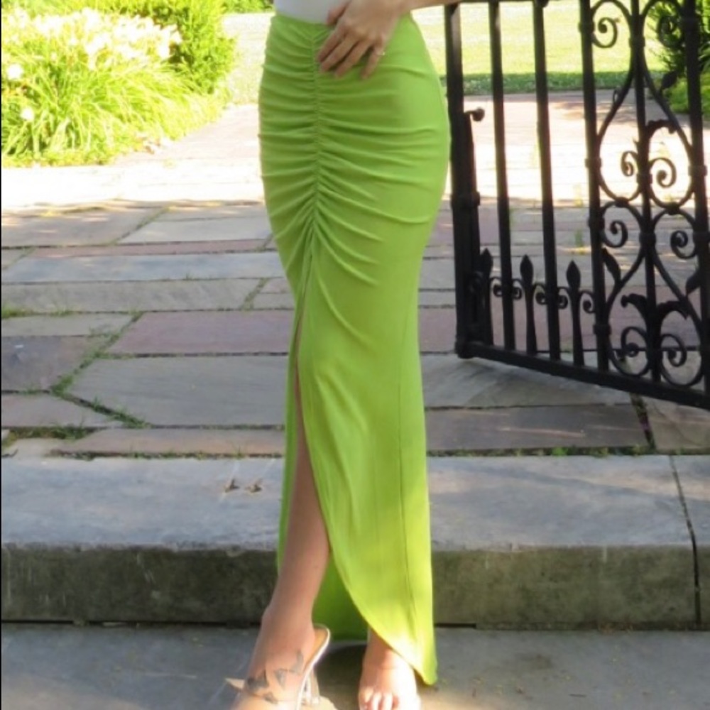 Green maxi skirt with slit
